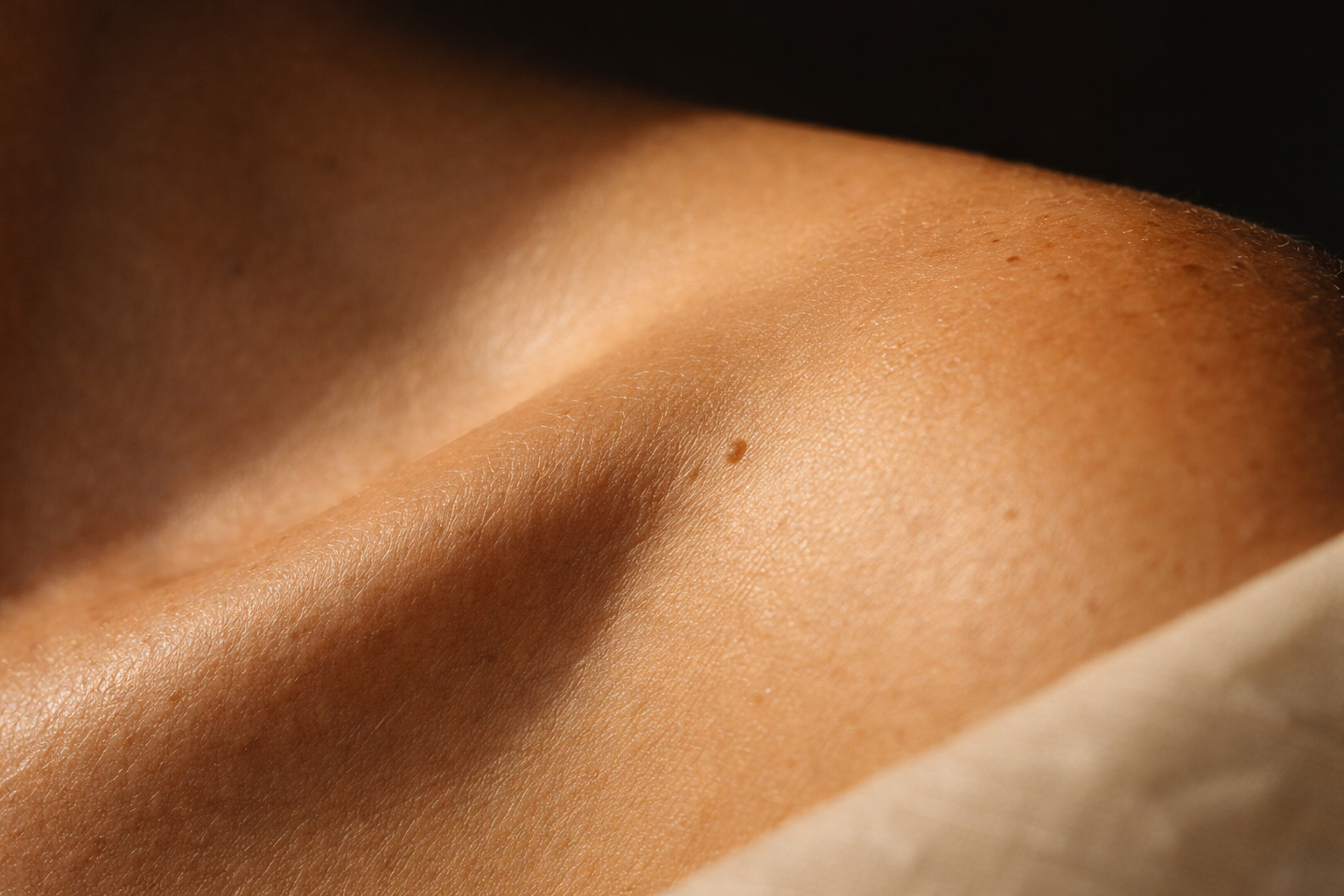 Épilation laser du visage chez Dermelia Marseille